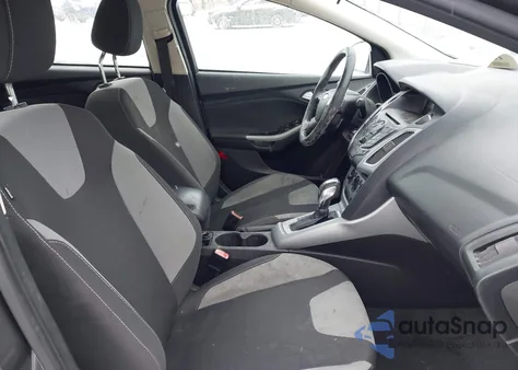 2012 Ford Focus Se z USA, uszkodzony, nr VIN 1FAHP3F20CL267107